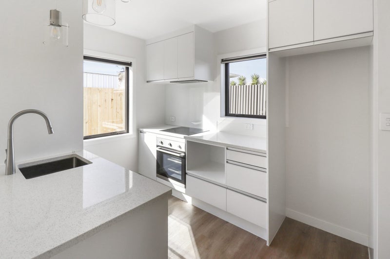 48 Ashton Avenue, Otara, Auckland - Carousel 2