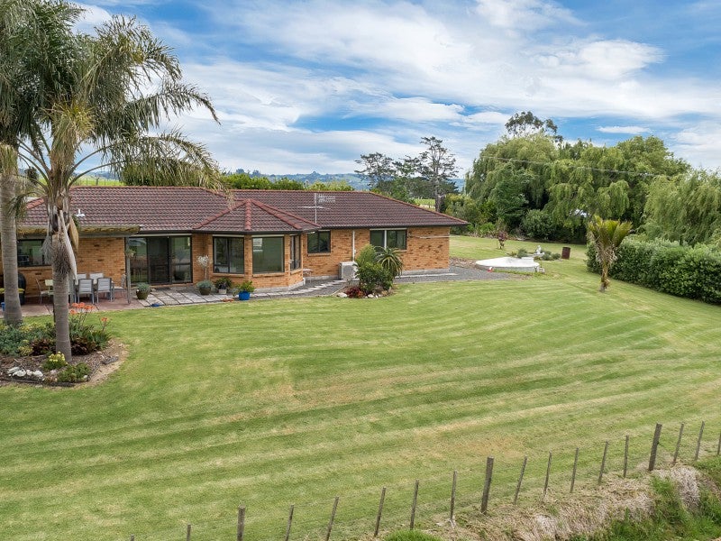 90 Gilbert Road, Whangarei - Carousel 1