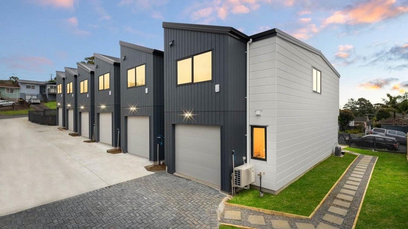 23B Bayview Road, Bayview, Auckland - Carousel 1