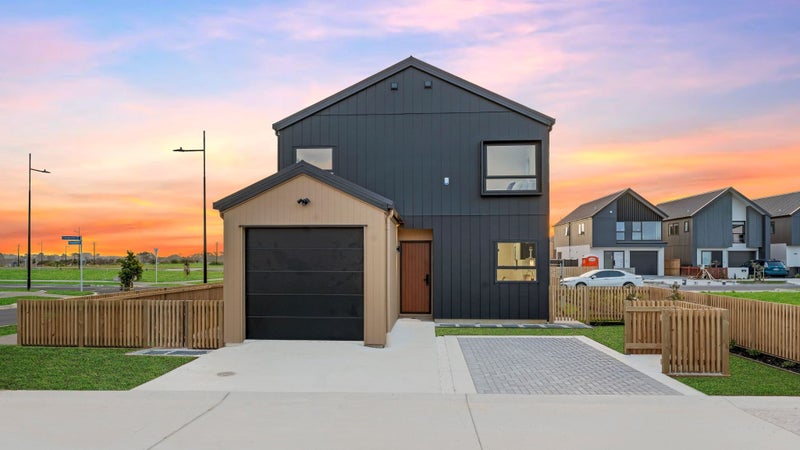 19 Hampshire Lane, Karaka, Papakura - Carousel 1