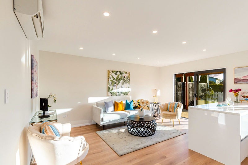 649B Te Atatu Road, Te Atatu Peninsula, Auckland - Carousel 2