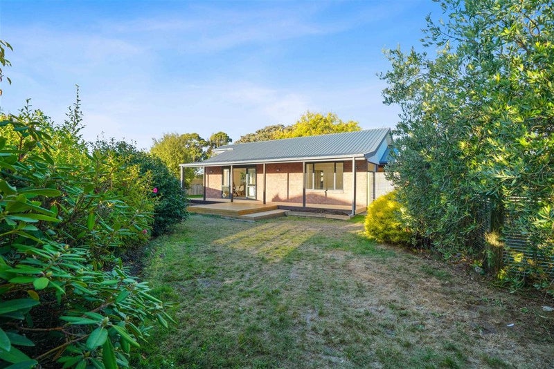 5 Laura Kent Place, Woolston, Christchurch - Carousel 1