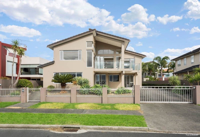 59 Compass Way, HALF MOON BAY, AUCKLAND - Carousel 2