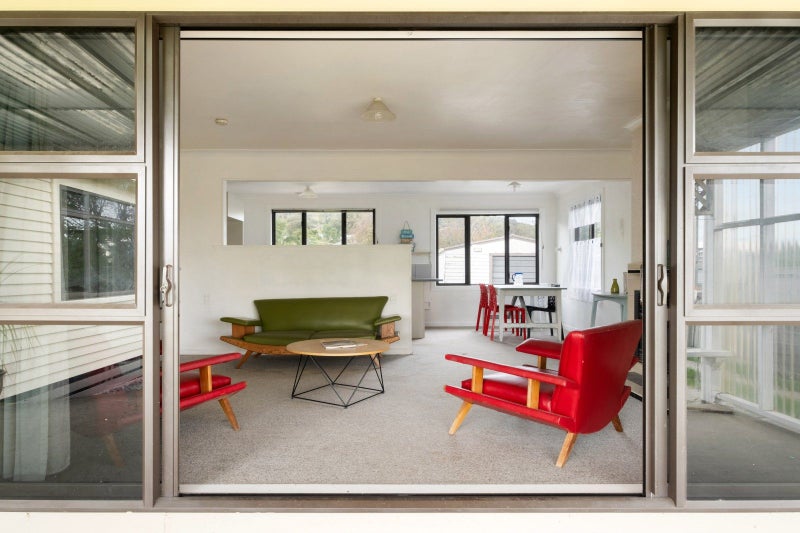 21 Ayton Street, Mangapapa, Gisborne - Carousel 2