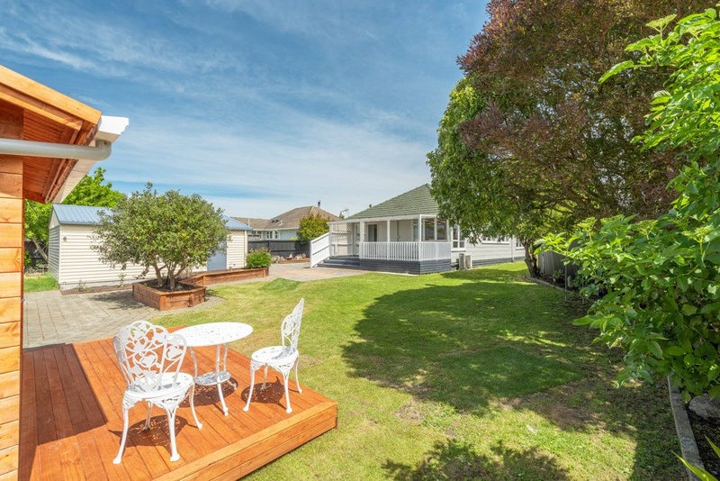 22 Lambeth Crescent, Northcote, Christchurch - Carousel 1
