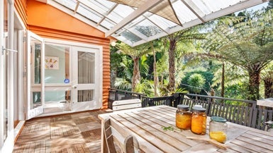 73 Waima Crescent, Titirangi, Auckland - Carousel 1