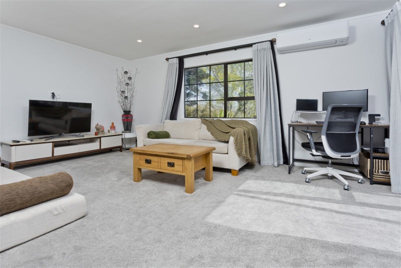 1/1066 Beach Road, Torbay, Auckland - Carousel 2