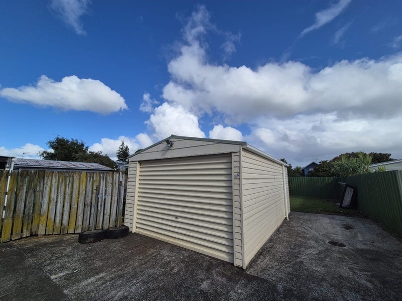 29 Point England Road, Point England, Auckland - Carousel 13