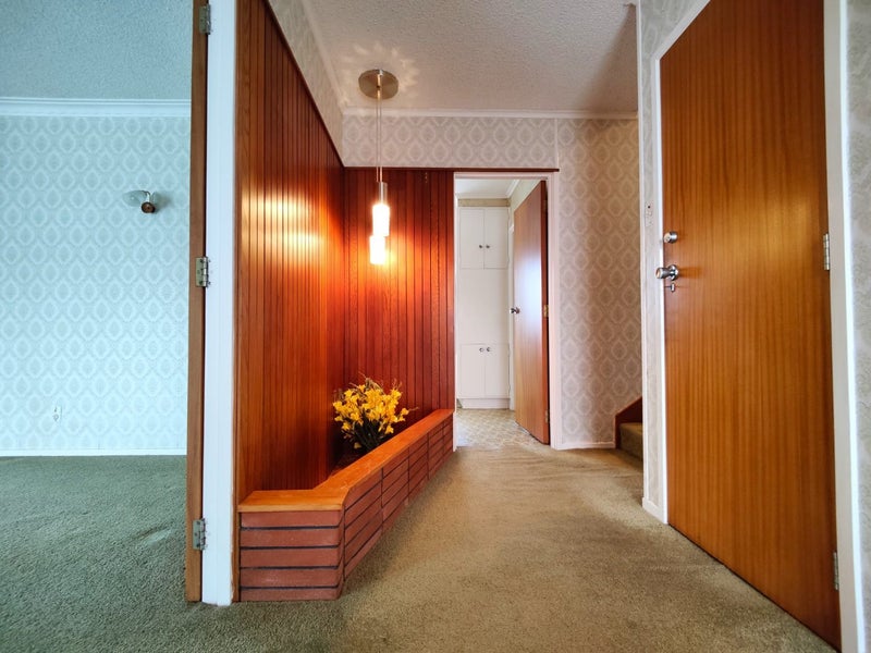 9 Stansfield Place, Sunnyhills, Auckland - Carousel 2