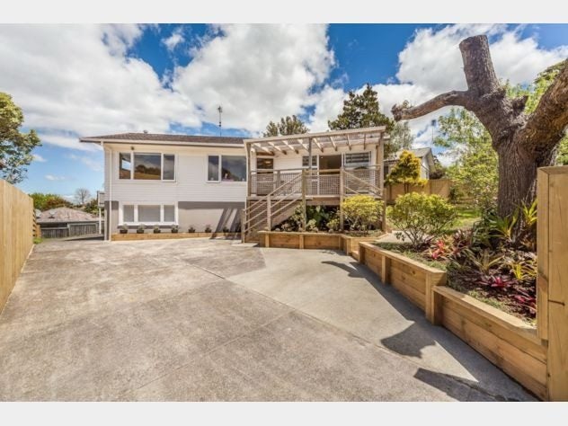 27 Strong Street, Saint Johns, Auckland - Carousel 1