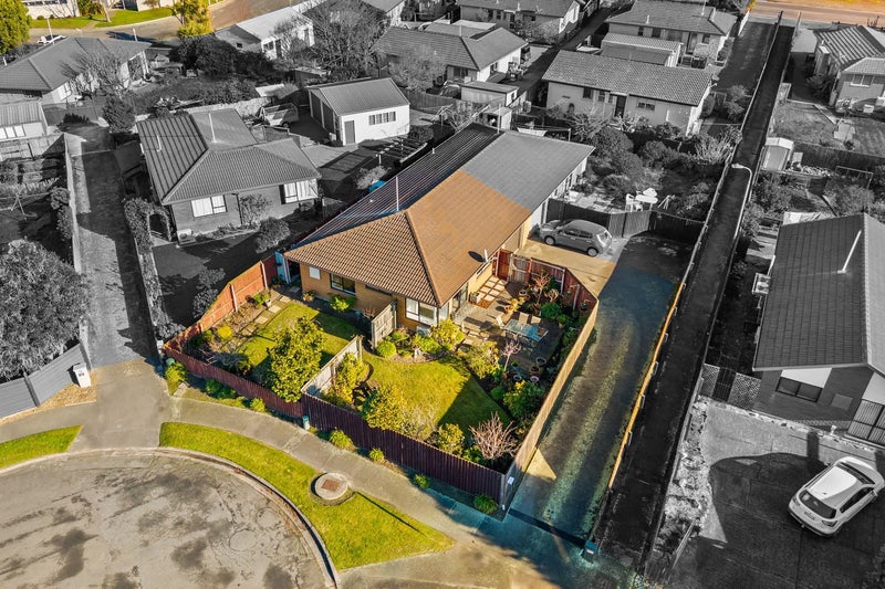 15A Glenbyre Place, Bromley, Christchurch - Carousel 2