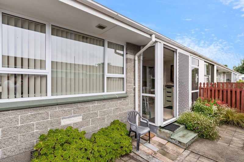 2/572 Gloucester Street, Linwood, Christchurch - Carousel 1
