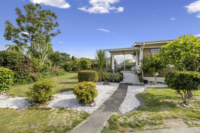3 Barron Crescent, Fenton Park, Rotorua - Carousel 1