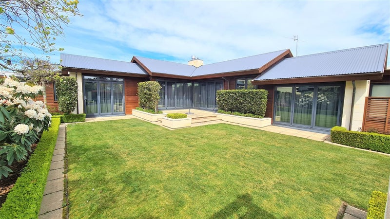 29 Stableford Green, Burnside, Christchurch - Carousel 1