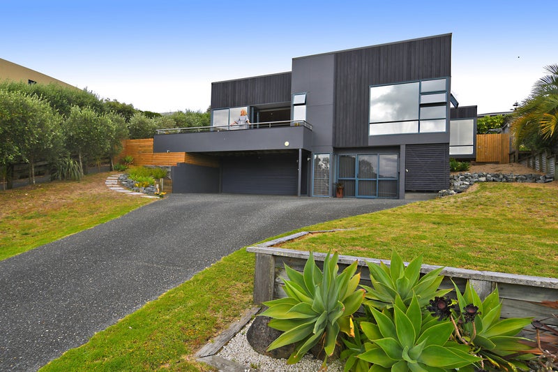 18 North West Anchorage, Warkworth - Carousel 1