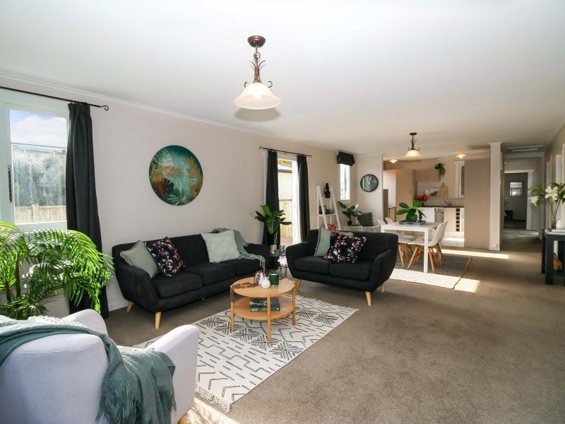 421B Mangorei Road, Highlands Park, New Plymouth - Carousel 1