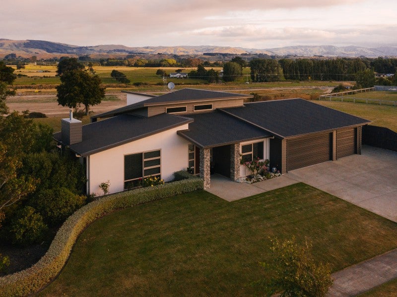 48 Rodeo Drive, Kelvin Grove, Palmerston North - Carousel 2