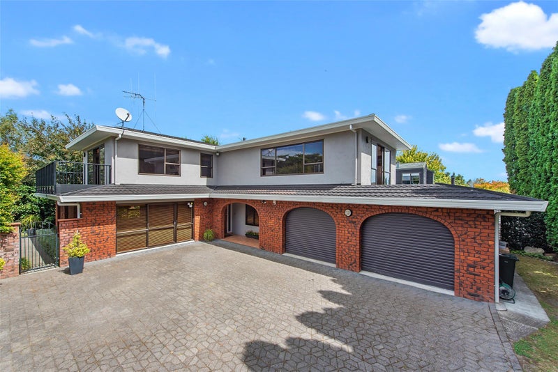 32 Cooper Place, Chedworth, Hamilton - Carousel 22