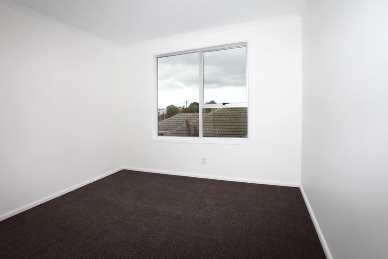 1/15 Jocelyn Street, Casebrook, Christchurch - Carousel 11