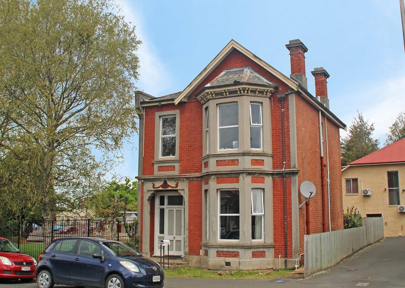 15 Duke Street, North Dunedin, Dunedin - Carousel 1