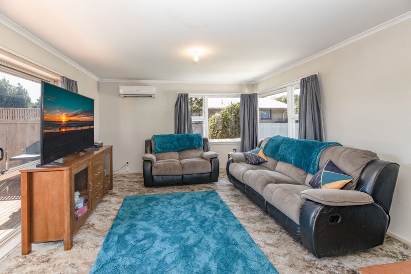 17 Ariel Place, Aranui, Christchurch - Carousel 2