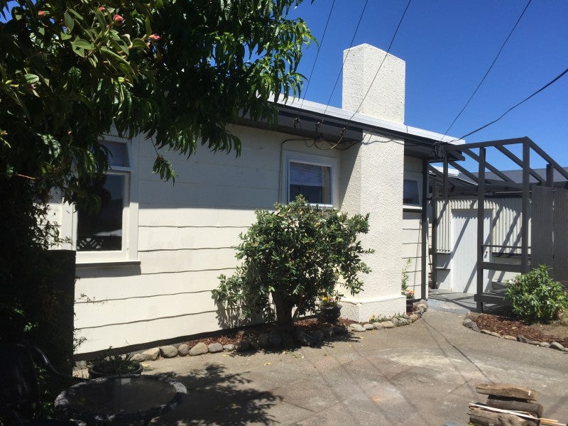 28 Gavin Road, Raumati Beach, Paraparaumu - Carousel 1