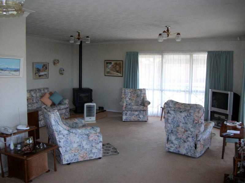 43 Penruddock Rise, Westmorland, Christchurch - Carousel 2