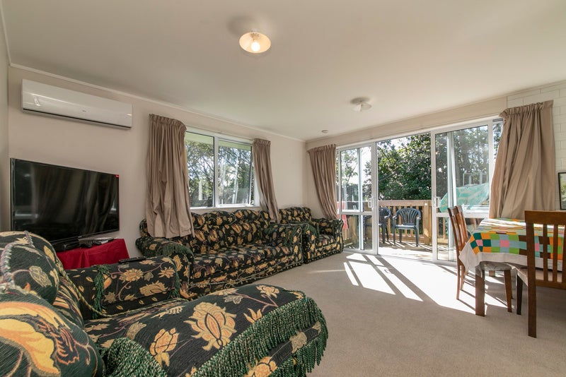 127B Tidal Road, Mangere, Auckland - Carousel 2