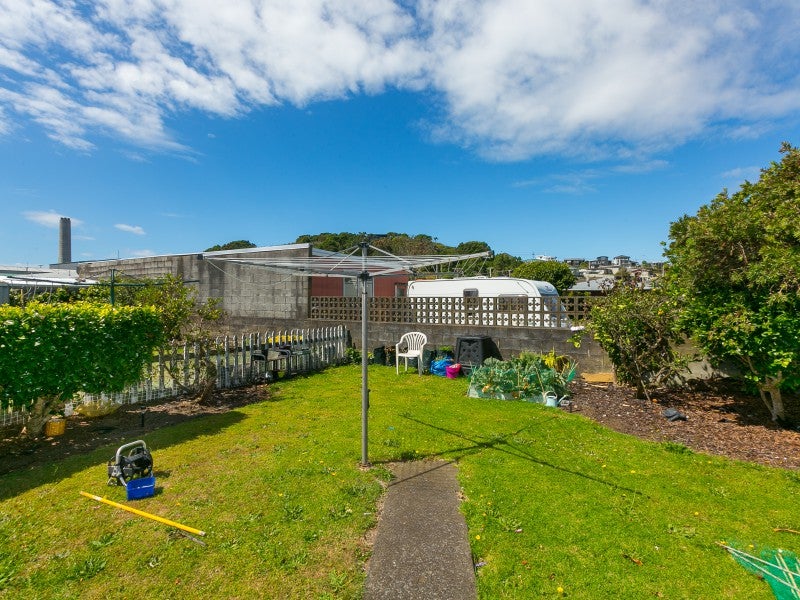 32D Paritutu Road, Spotswood, New Plymouth - Carousel 6