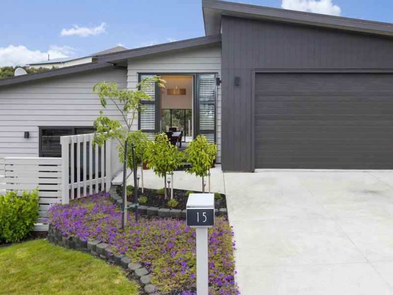 15 Cosgrove Rise, Riverstone Terraces, Upper Hutt - Carousel 1