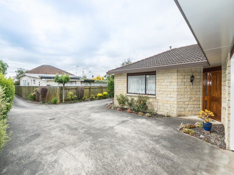 104 Featherston Street, Takaro, Palmerston North - Carousel 2