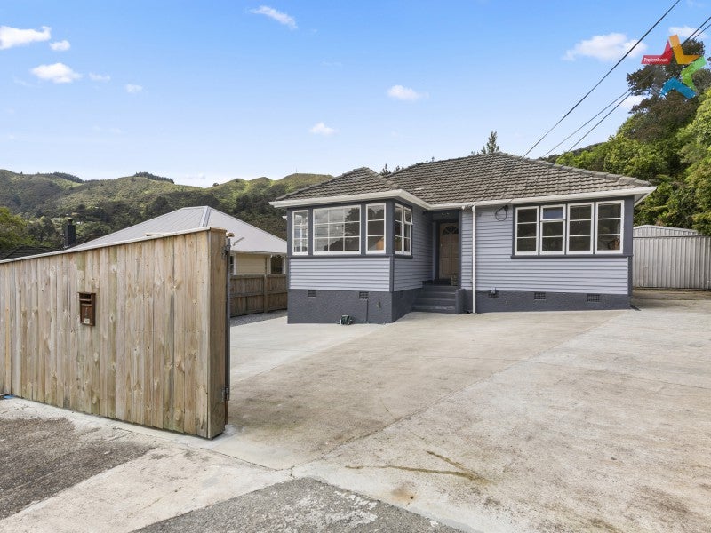 4 Frethey Grove, Naenae, Lower Hutt - Carousel 1