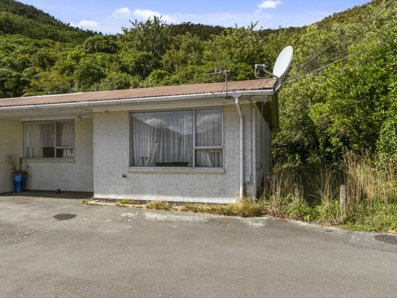 1/17 Kowhai Street, Naenae, Lower Hutt - Carousel 2