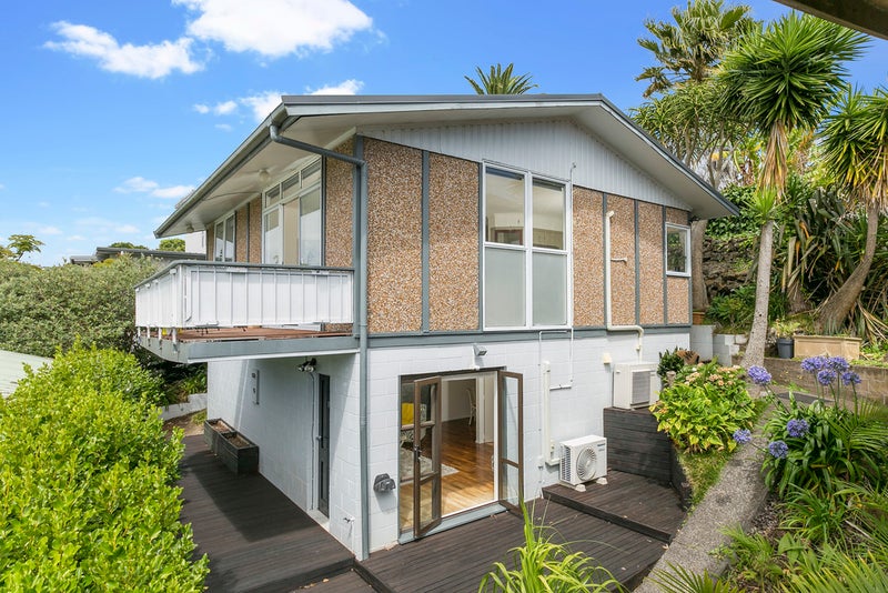 2/0 Ngatiawa Street, Onehunga, Auckland - Carousel 1