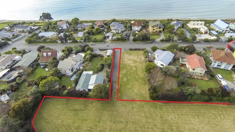 10A Broadsea Avenue, Ruby Bay, Mapua - Carousel 1