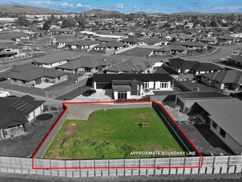 9 Watt Court, Mahora, Hastings - Carousel 1