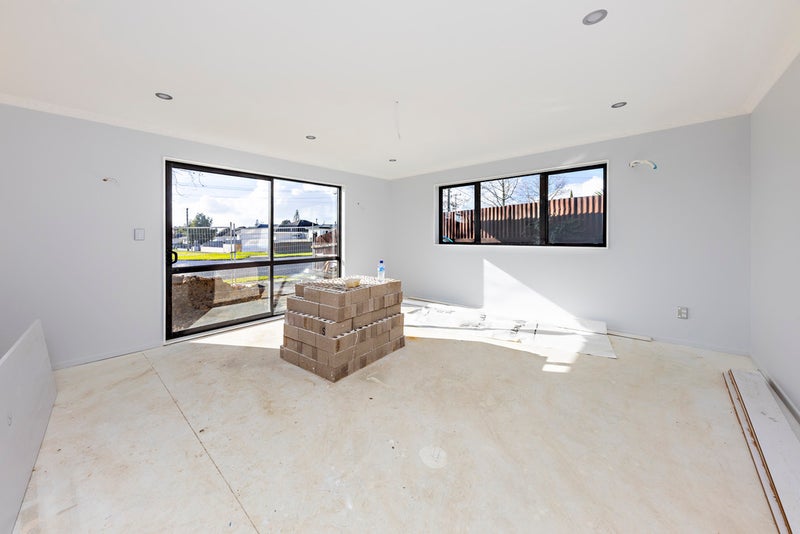 2/14 Milton Road, Mount Eden, Auckland - Carousel 4