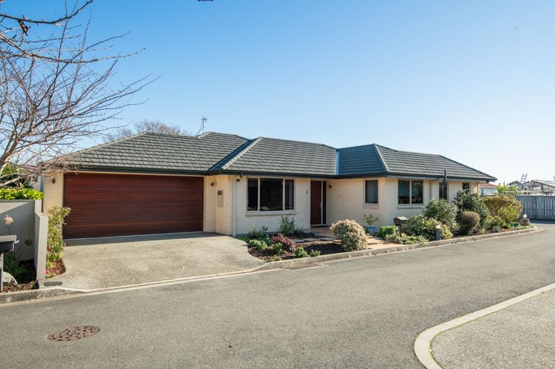 1 Rosa Cristina Way, The Wood, Nelson - Carousel 1