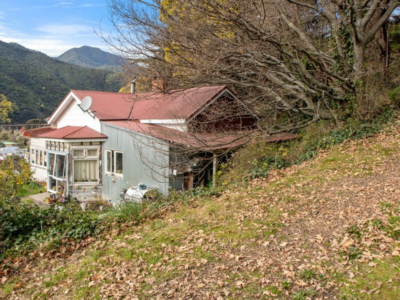 32 Dorset Street, Picton - Carousel 2