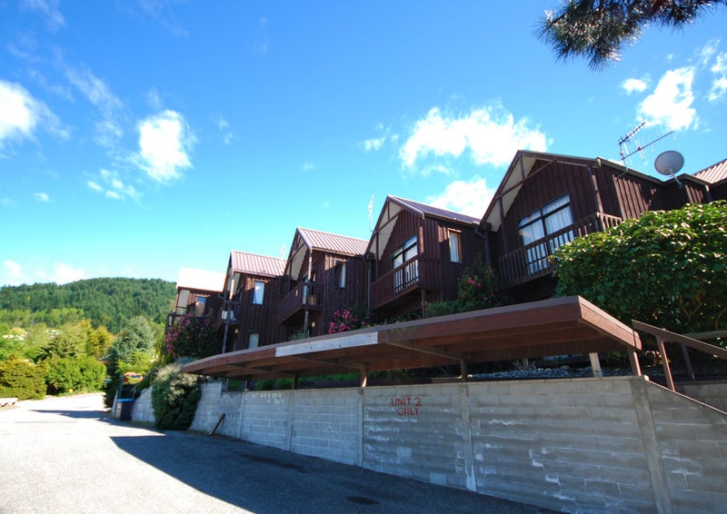 1/2 Larch Hill Place, Queenstown, Queenstown - Carousel 1
