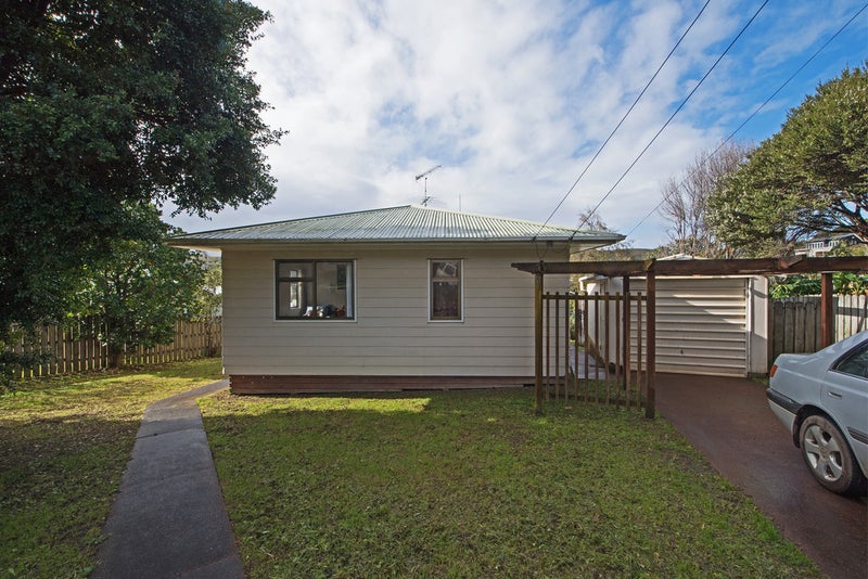 7 Sea View Road, Ostend, Waiheke Island - Carousel 2