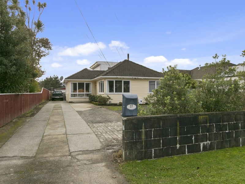 27 Hinau Grove, Wainuiomata, Lower Hutt - Carousel 13