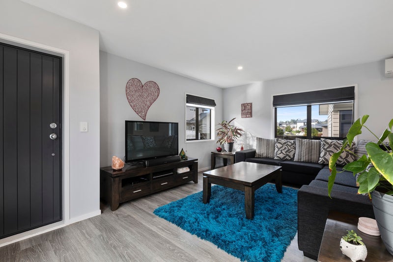 4 Magnolia Lane, Helensville - Carousel 2