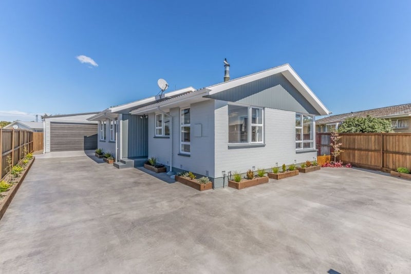 11 Karlaw Place, Parklands, Christchurch - Carousel 1