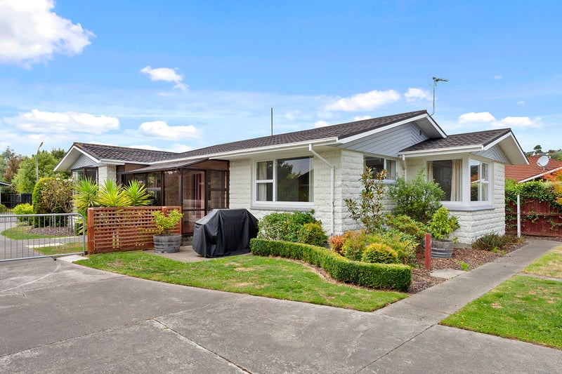 15 Ferniehurst Street, Somerfield, Christchurch - Carousel 1