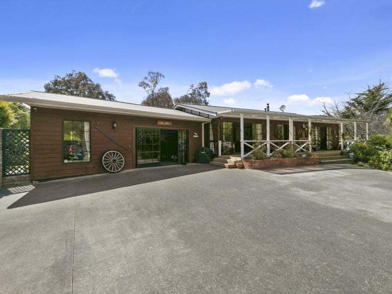 44 Enfield Street, Wainuiomata, Lower Hutt - Carousel 1
