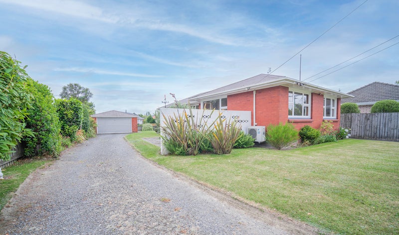 40 Glenmore Avenue, Casebrook, Christchurch - Carousel 1