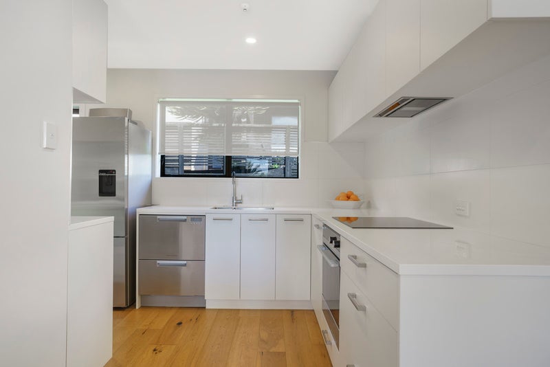 3/58 Fir Street, Waterview, Auckland - Carousel 26