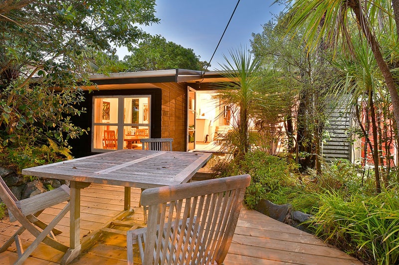 75 Saddleback Rise, Murrays Bay, Auckland - Carousel 2