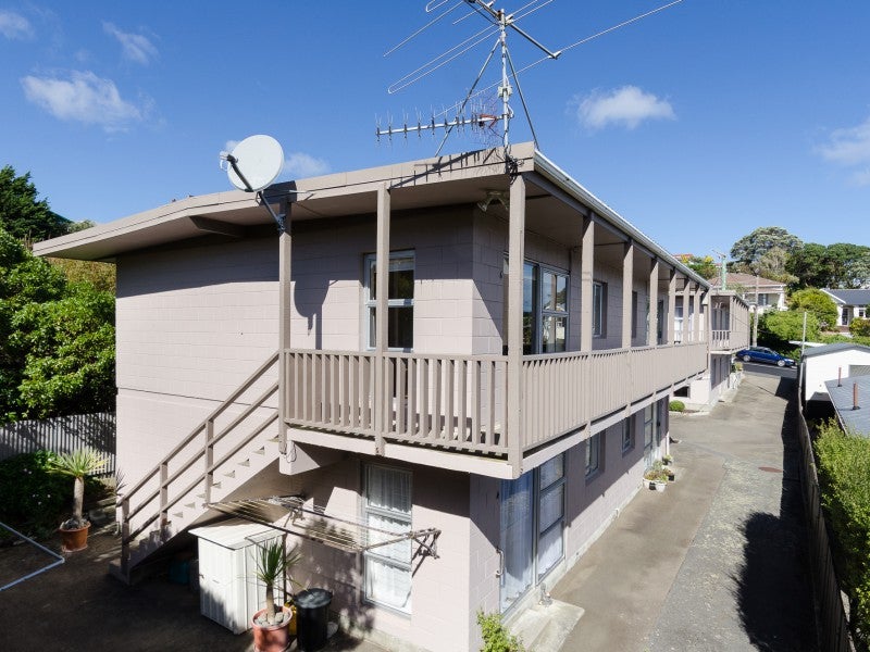 6/12 Cleveland Street, Brooklyn, Wellington - Carousel 9